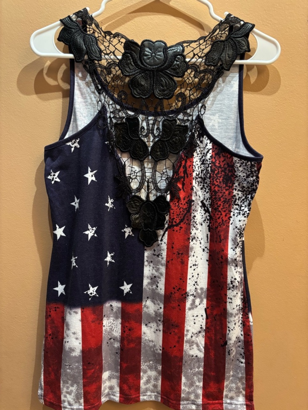 American flag patriotic print tank top a lace cutout back design Size Medium - Picture 5 of 7